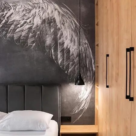 Lejlighed Zoliborz Obsidian By Bookinghost